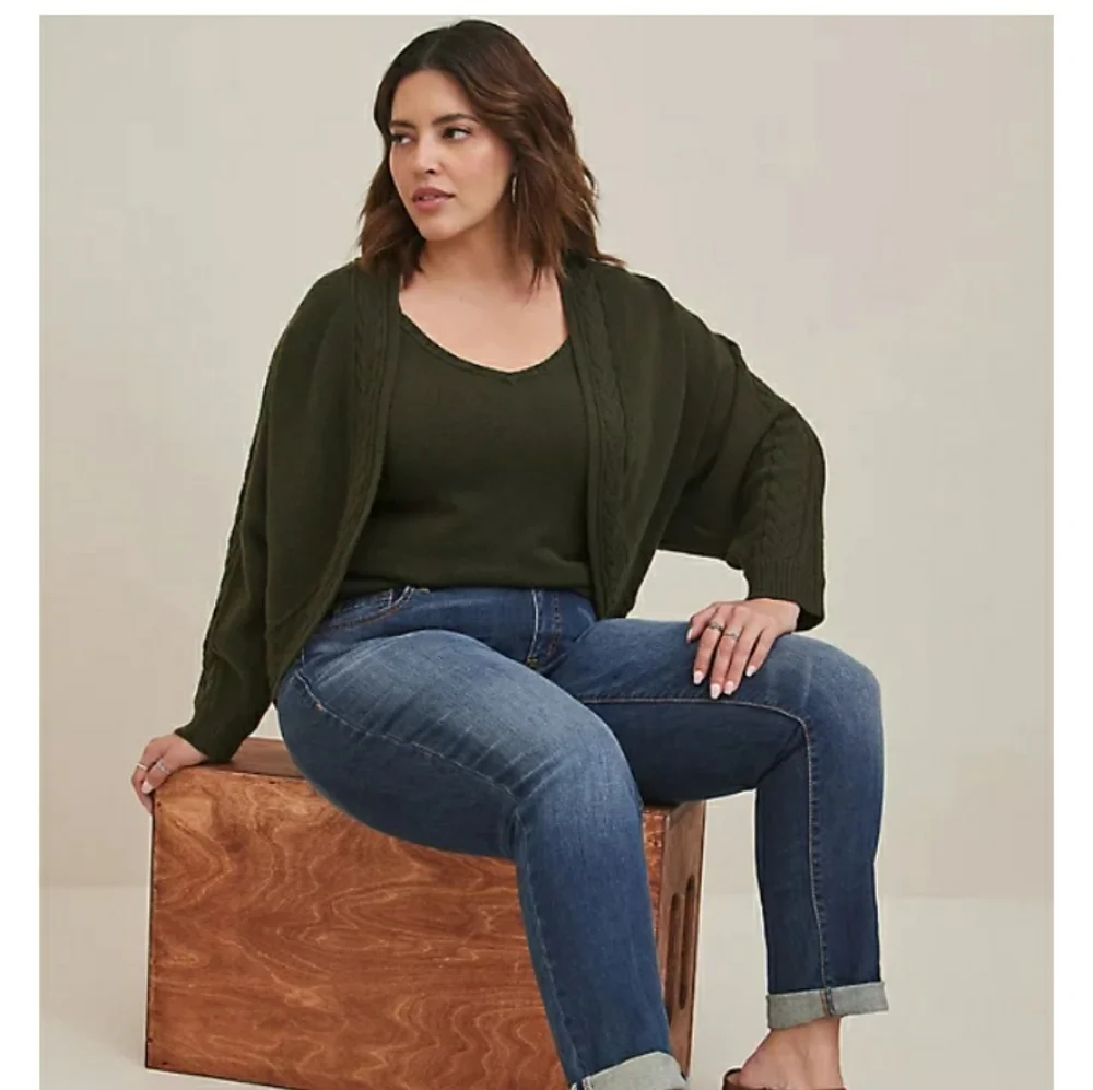 Torrid Everday Plush Dolman Sleeve Shrug Sweater - Picture 2 of 4